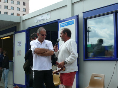 Remise du Trophée Boulogne à Philippe Duprez par son ami Jean-Yves Journot